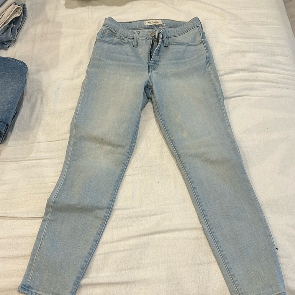 Madewell super light wash jeans (ankle) if you’re tall